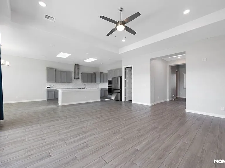 3802 Nightingale Ave — Photo 7