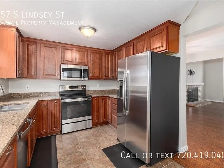 157 S Lindsey St — Photo 24