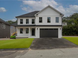 226 Saint Louis Ave, Woonsocket, RI 02895