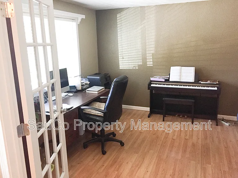 22120 S Leslie Ave — Photo 19