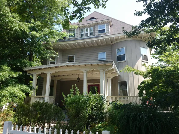 769 Washington St #7, Brookline, MA 02446