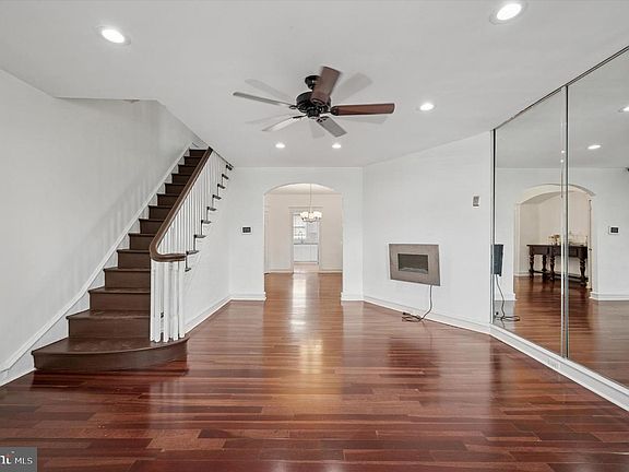 4th image of 2431 77th Ave