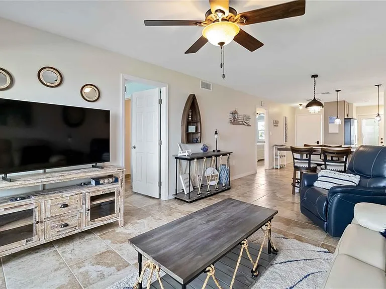 1500 Park Beach Cir #2F — Photo 16