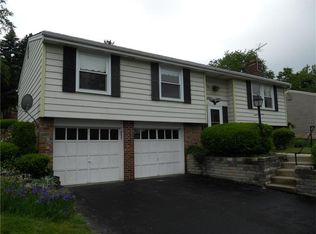 208 Blue Jay Dr, Canonsburg, PA