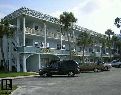 1st image of 2381 Ecuadorian Way APT 1