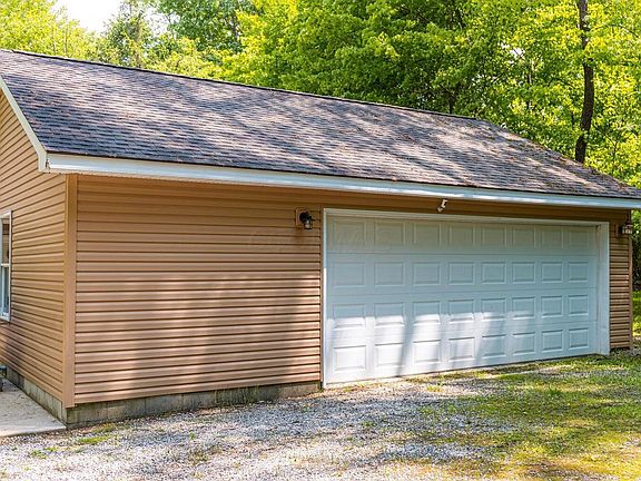 2nd image of 516 McIntosh Dr