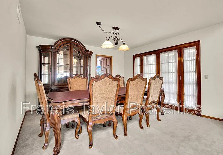 749 Flagstone Ct — Photo 10