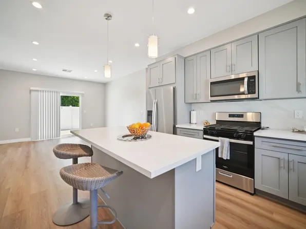 8436 Oakdale Ave, Winnetka, CA 91306