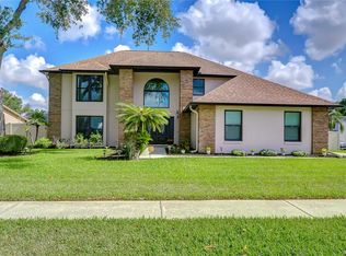 1227 Rainbrook Cir, Valrico, FL 33596
