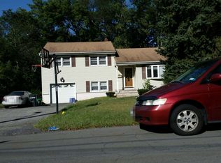 12 Inwood Ln, Spring Valley, NY 10977