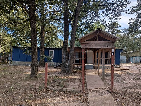 5th image of 105 Wedgewood Loop