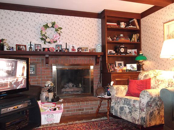 5th image of 9535 Whitecedar Ct