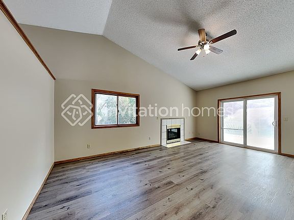 5th image of 2337 Windsor Ln