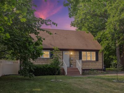 1668 Straight Path, Wheatley Heights, NY, 11798