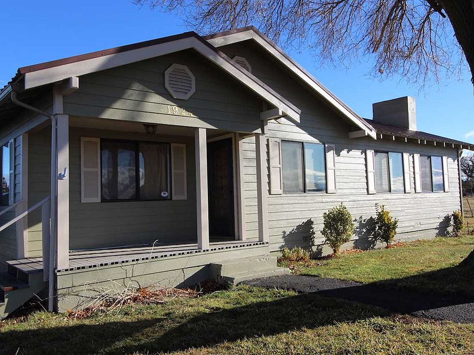 1st image of 1924 Desoza Ln
