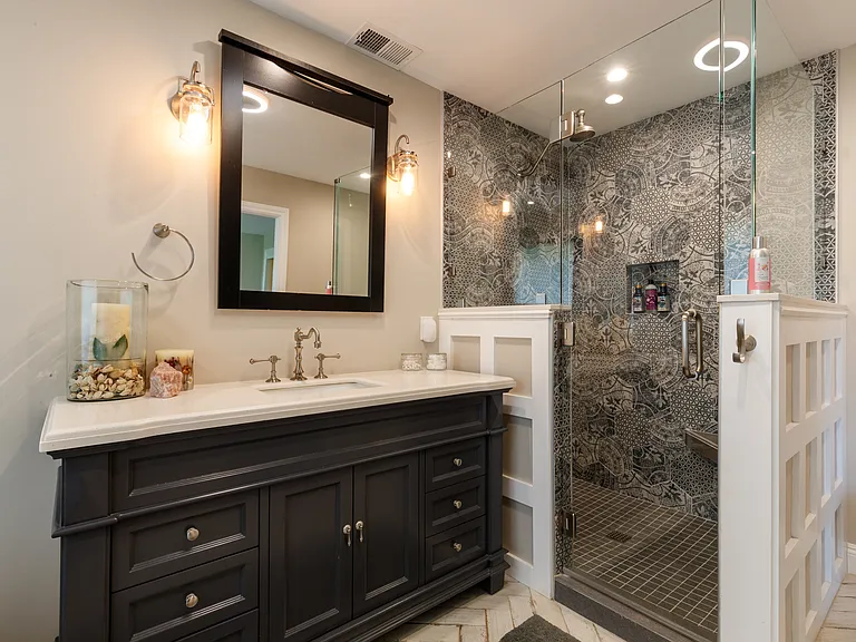 981 Fredensborg Canyon Rd — Photo 10