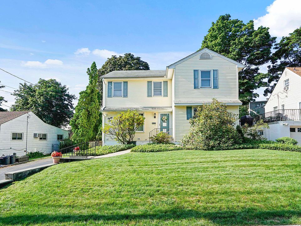 Five bedroom Colonial