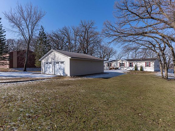 2nd image of 14547 Hilltop Rd
