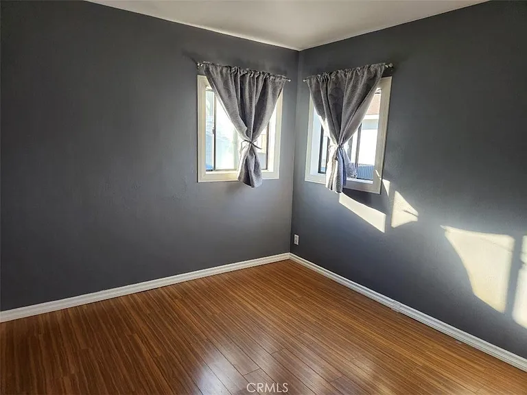 15718 Larch Ave — Photo 4