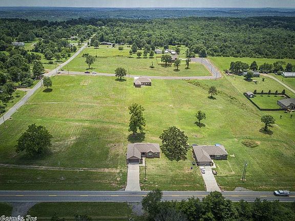3rd image of 245 Highway 225
