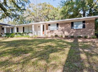 4158 Holly Springs Dr, Mobile, AL 36693