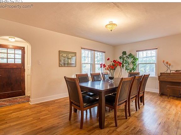 nice arches in original bungalow