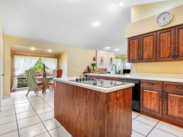 2029 Greenview Cove Drive, Wellington, FL 33414