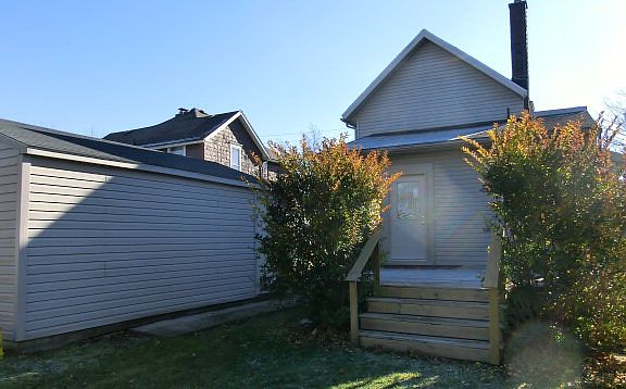 3rd image of 334 Willow St