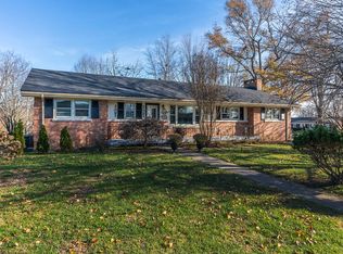 305 Hickory Hill Dr, Nicholasville, KY 40356
