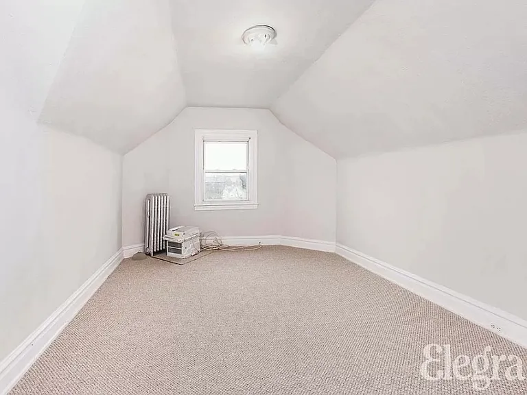 25 Cedar St — Photo 4