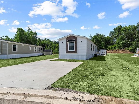 Exterior Image-30-Adventure 113 Lakeview Meadows