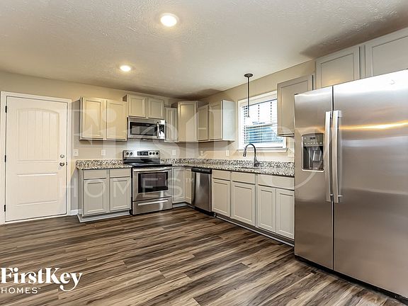 5th image of 539 Medallion Cir
