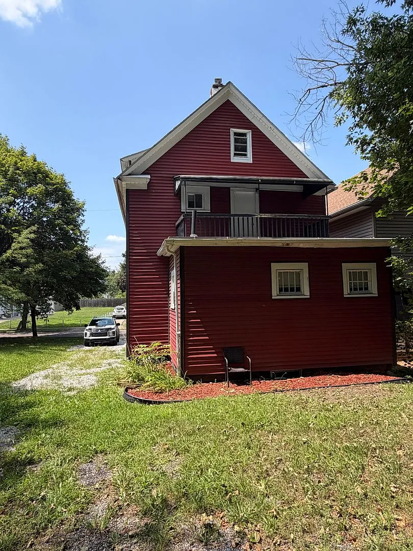 North Hill Colonial ready to lease — Photo 3