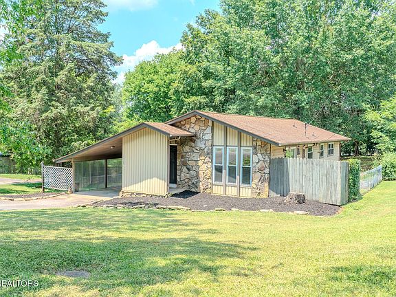 2nd image of 11137 Thornton Dr