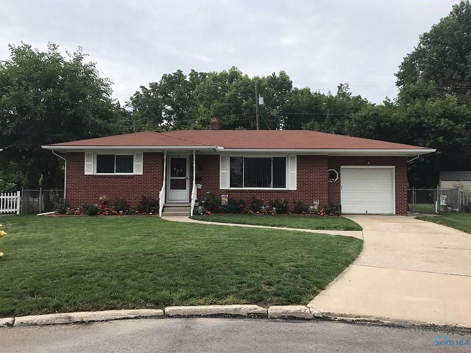 1st image of 250 Windsor Dr