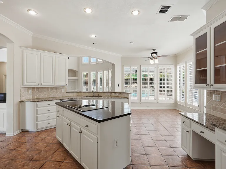 2221 Danielle Dr — Photo 12