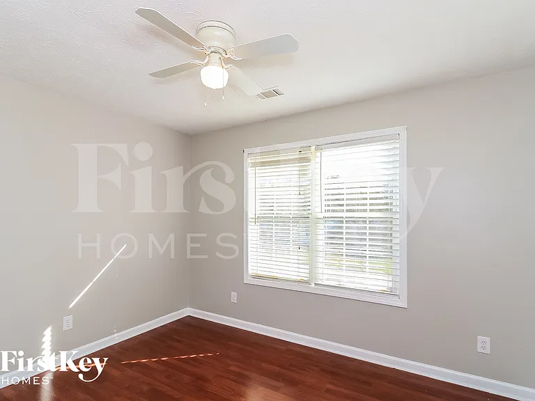 3583 Saddlebrook Dr — Photo 12