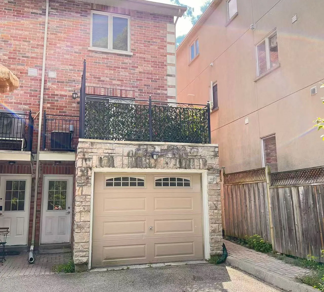 2 bed, $1,600 — Photo 1