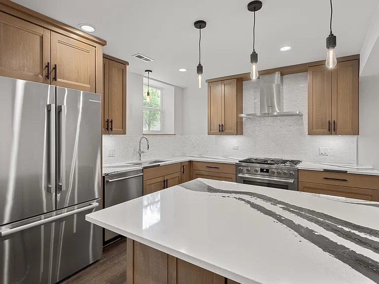 3700 N Magnolia Ave — Photo 8
