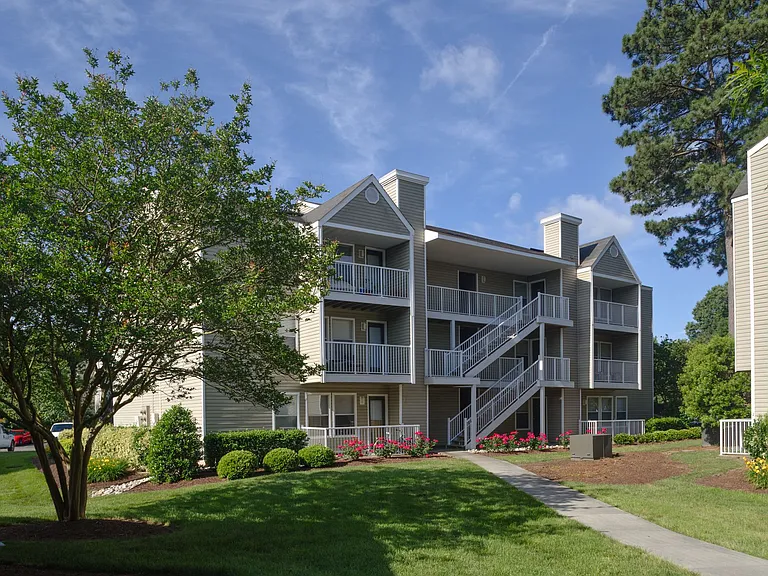 Ashbrook Apartments — Photo 5