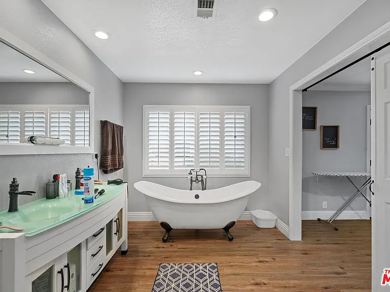 4631 W Avenue M8 — Photo 34