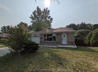 1407 Glen Rutley Cir, Mississauga, ON L4X 1Z5