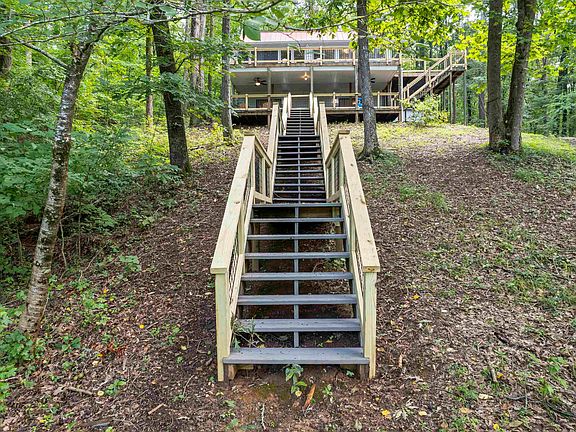 3rd image of 1561 Indian Woods Dr