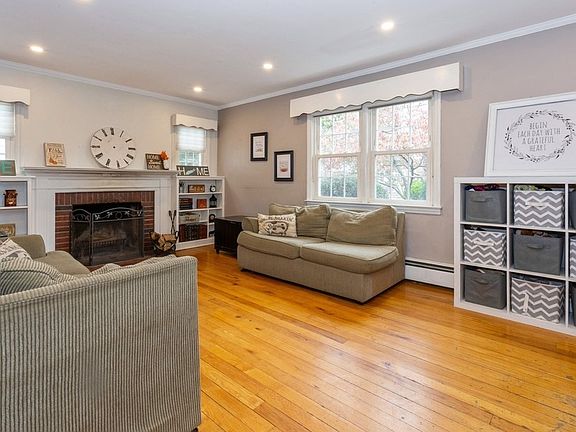 Living room with fireplace