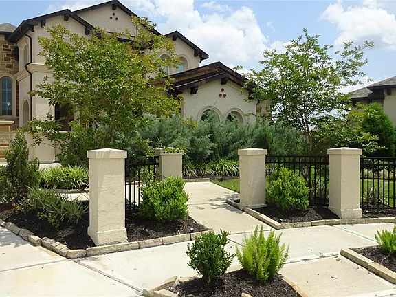 3rd image of 11115 Cornalee Ct