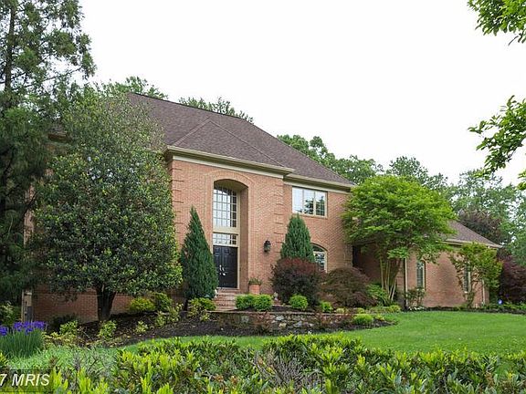 2nd image of 3003 Westhurst Ln