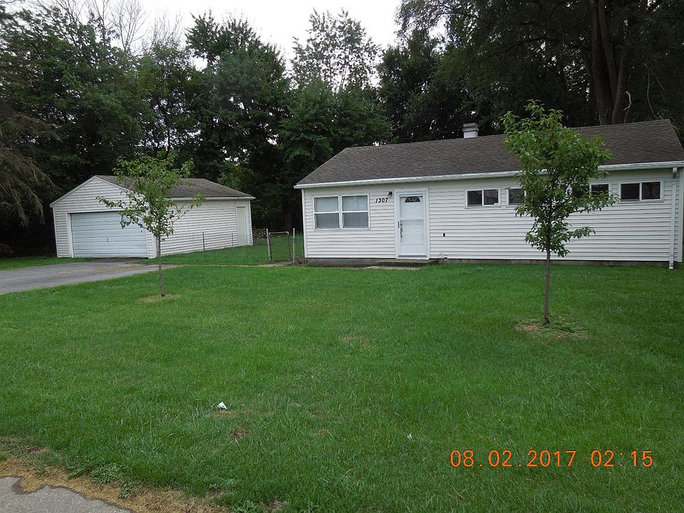1st image of 1307 W 61st Ave