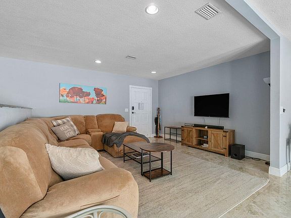 5th image of 5660 NE 2nd Terrace
