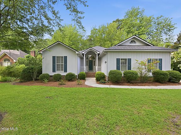 3rd image of 1250 Pine Valley Drive