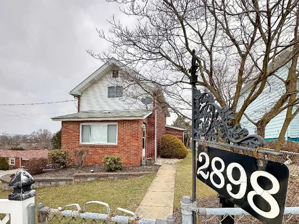 2898 Cedar St, Bethel Park, PA 15102